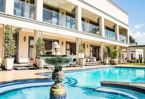 Inn & Out Plus Craighall