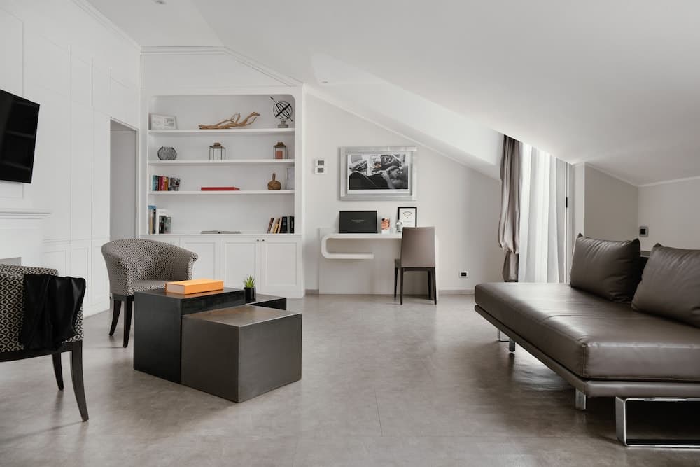 Montenapoleone Suites