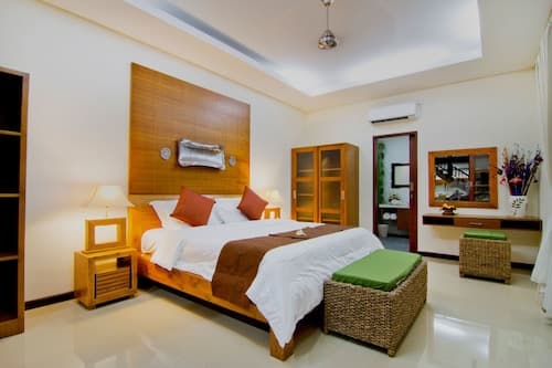 Maha Residence Guest House
