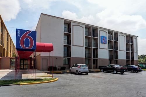 Motel 6 Jackson, TN