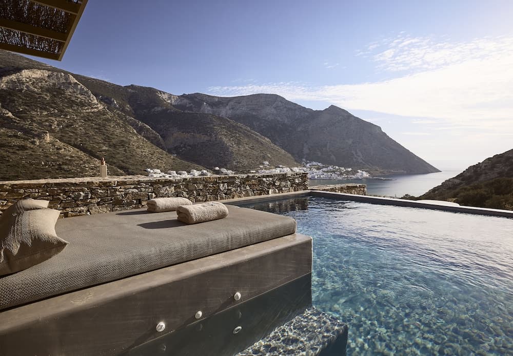 Apsila Pool Suites