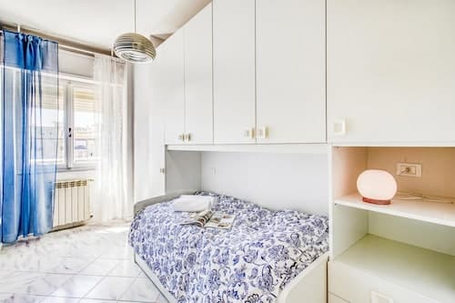 Bedo House - Beachfront Sea View Apartment in Follonica