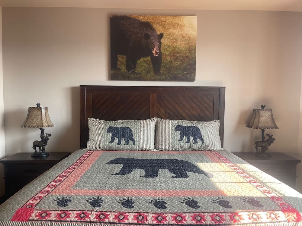 Bearadise Dreams
