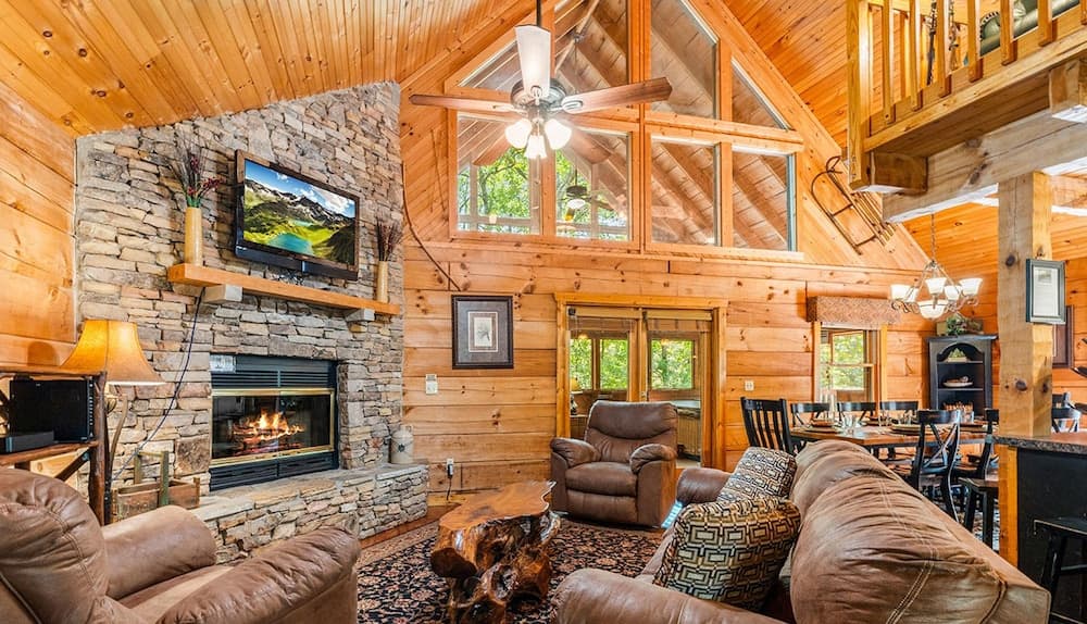 Smoky Mountain Lodge