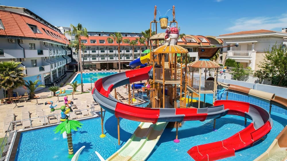 Dedeman Kemer Resort - Ultra Her Şey Dâhil