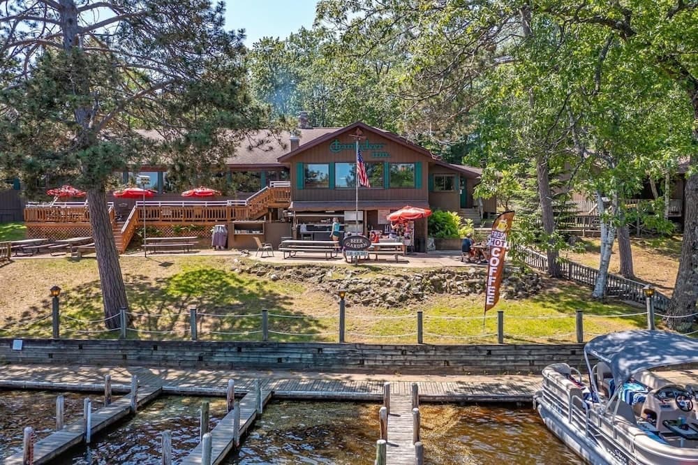 Chanticleer Inn