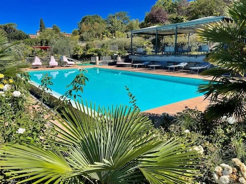 Apt 4 - Forget all Your Troubles - Relax in Paradise ! Air Con, Wifi! Sleeps 4