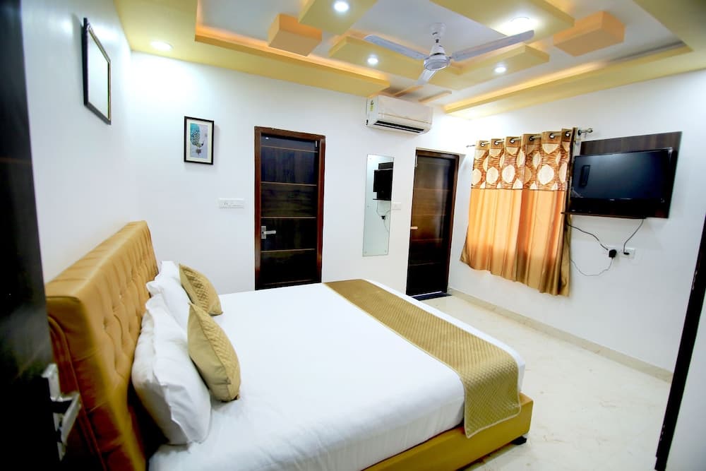 Hotel Subcity