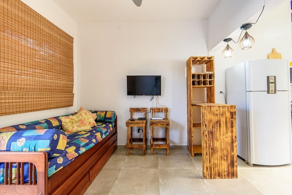 Apartamento novo com piscina, condomínio Ubatuba