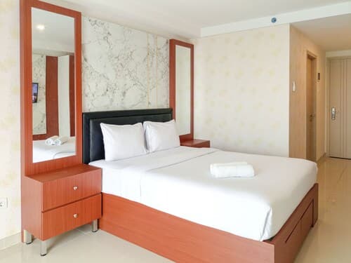 Elegant And Minimalist Studio At Mataram City Apartment