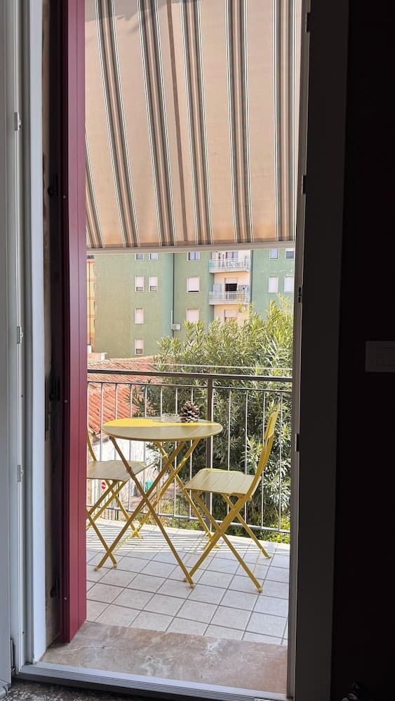 BR APARTMENTS