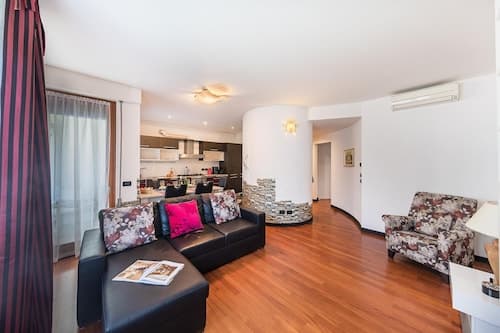 Residence Mimosa PT 2 by Wonderful Italy