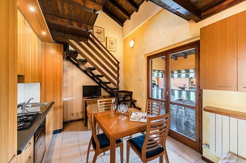 I Girasoli C14 Apartment by Wonderful Italy