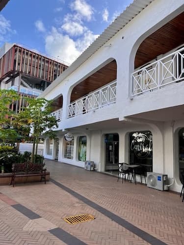 San Andres CC Apartments near the beach