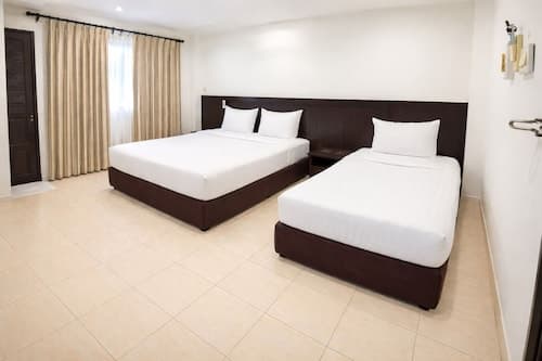 Hill Side Hotel