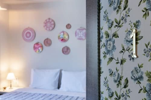 Stagiates Guest House Room 1