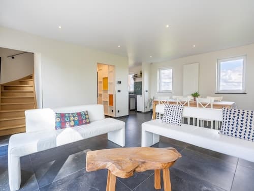 Spacious Holiday Home With Pond