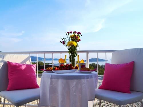Apartments Lina - Three Bedroom Apartment With Two Balconies and Sea View