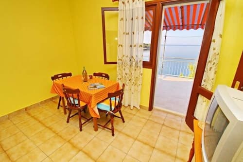 Apartments Bacic - Two Bedroom Apartment With Terrace and Sea View