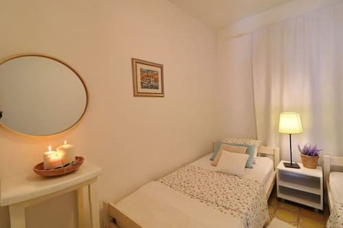Apartments Mediterranean House - Two Bedroom Apartment With Terrace