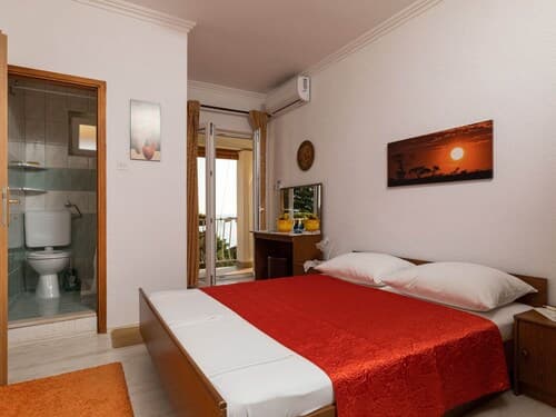 Apartments Belenum - Double Room With Balcony and Sea View