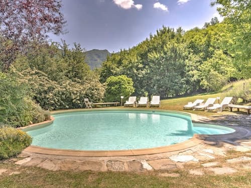 Independent Apartment With Pool