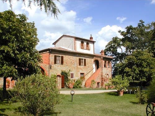 Holiday Home in Marciano Della Chiana With a Private Pool