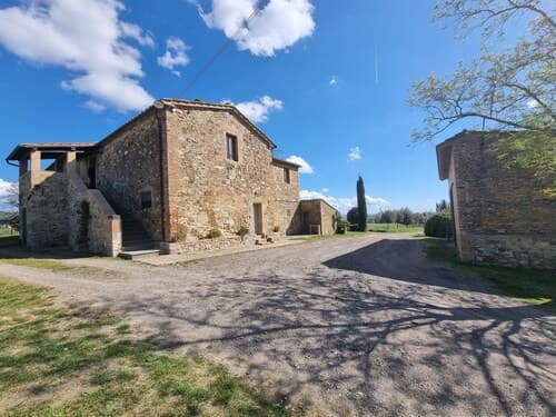 Tasteful Countryside Stay