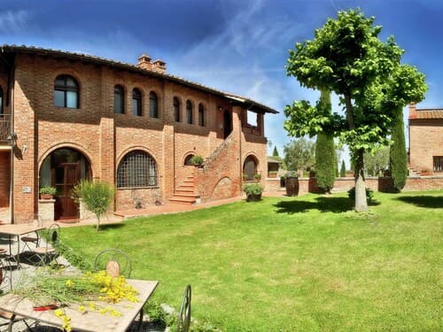 Elegant Tuscan Mansion