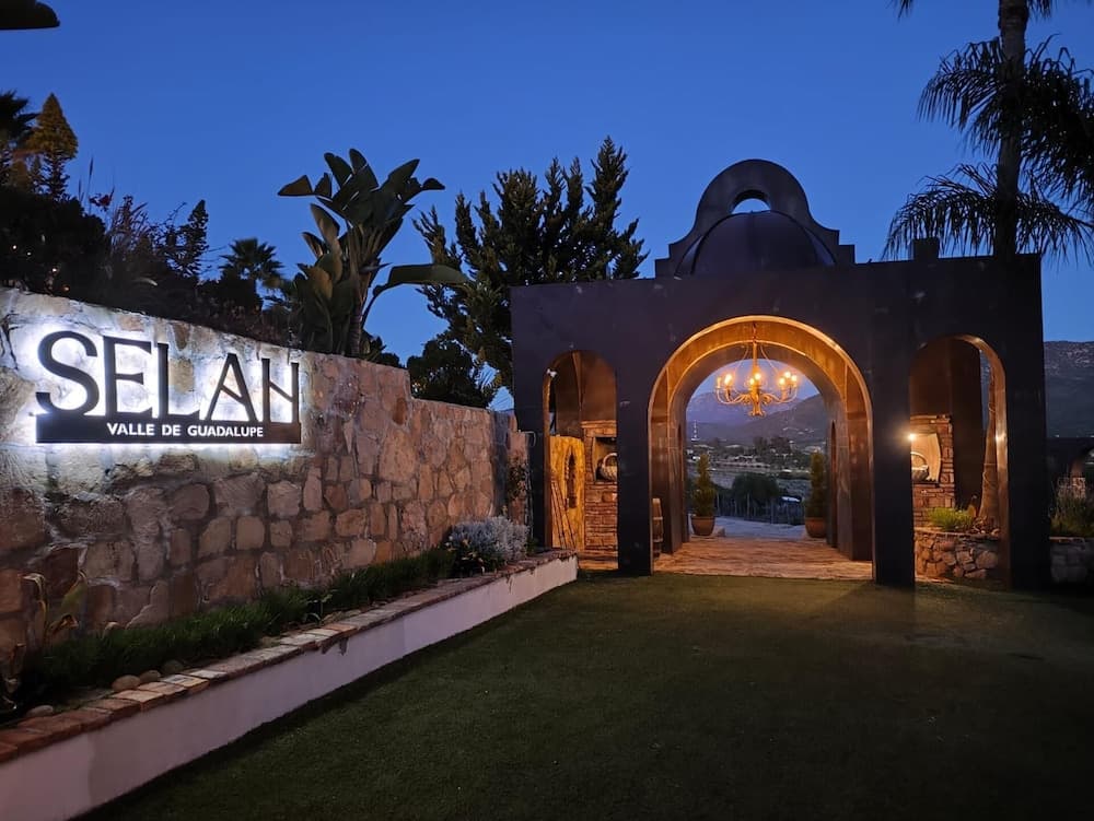 Selah Hotel