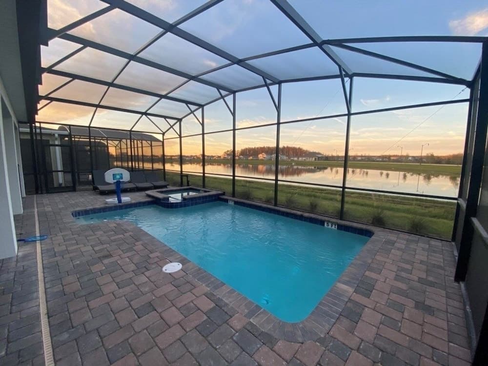 Storey Lake-6 Bedroom Pool Home - 1680STR 6 Home by RedAwning