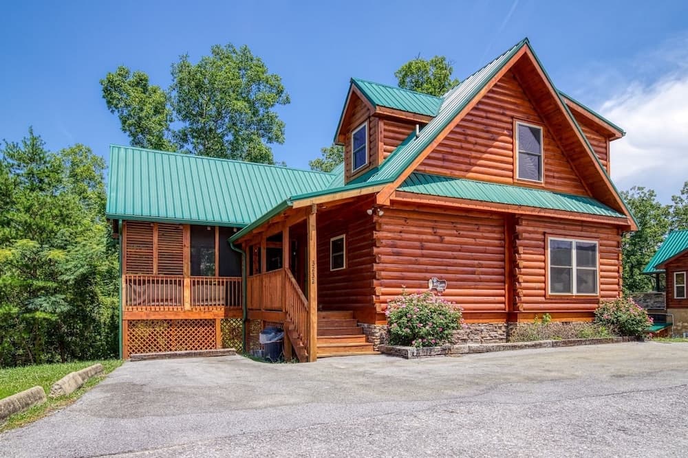 Ern824 - Best Days - Great Location! Close To Town! 2 Bedroom Cabin by RedAwning