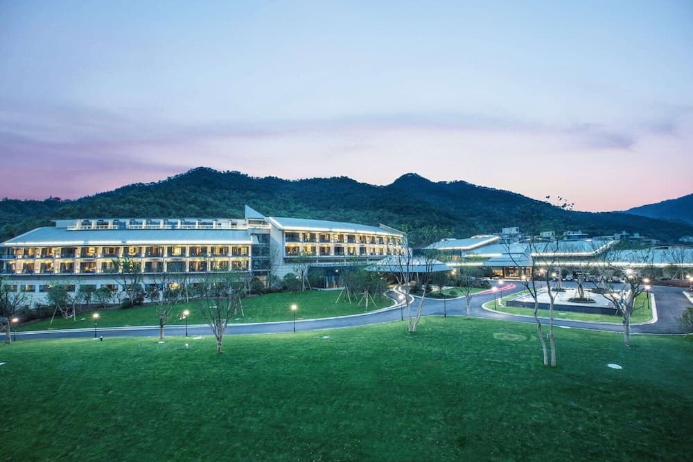 Howard Johnson By Wyndham Dongqian Lake Plaza Ningbo