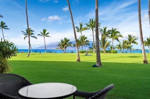 Kihei Surfside, #111 1 Bedroom Condo by RedAwning