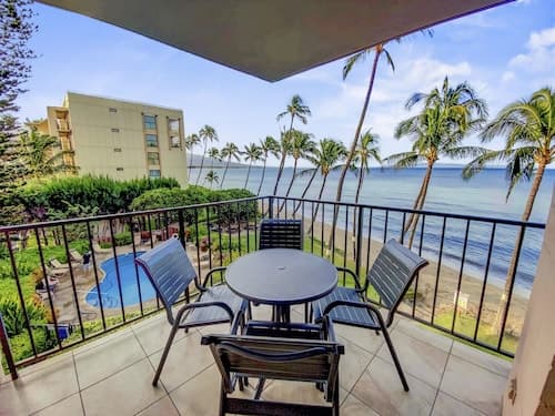 Kealia Resort, #304 2 Bedroom Condo by RedAwning