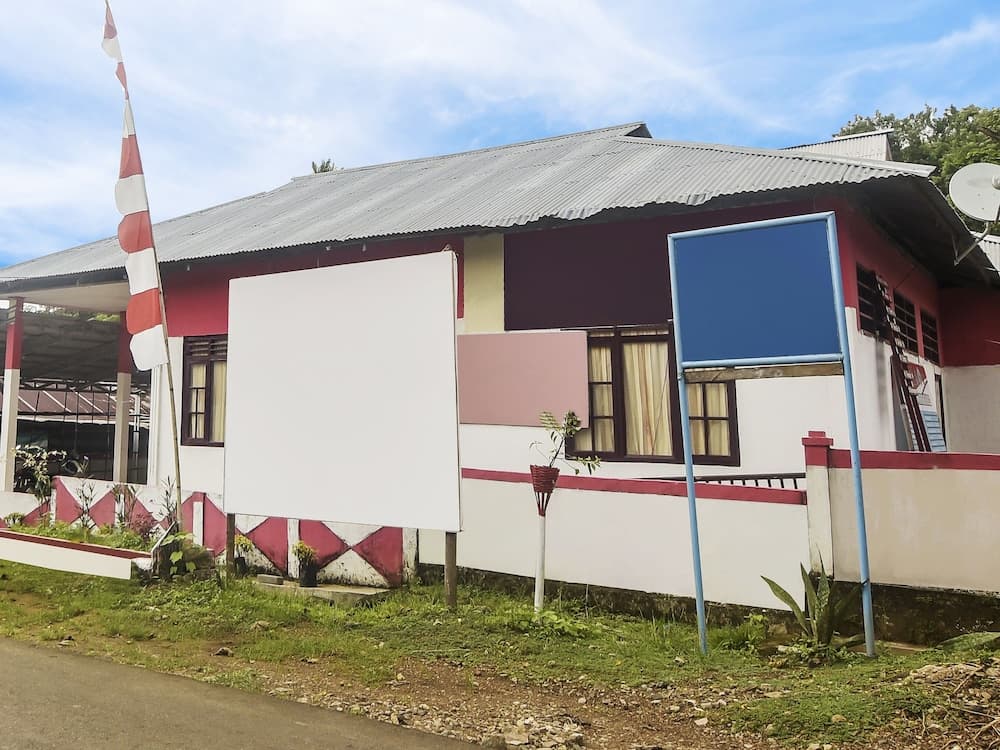 OYO Homes 91101 Homesstay Desa Wisata Marinsow Near Gereja Pantekosta Marinsow