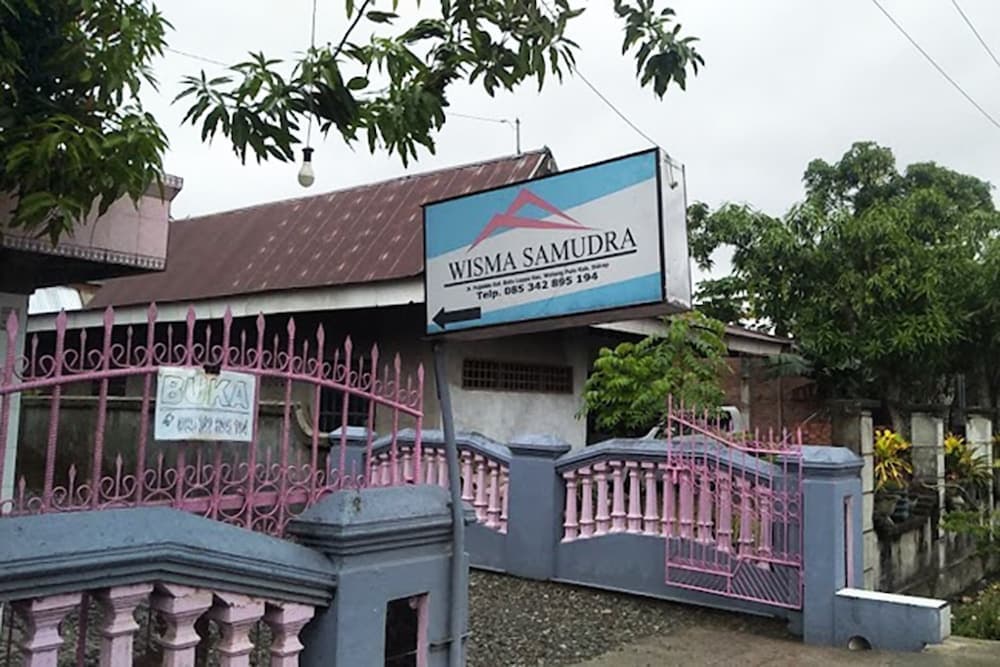 OYO 92002 Wisma Samudra