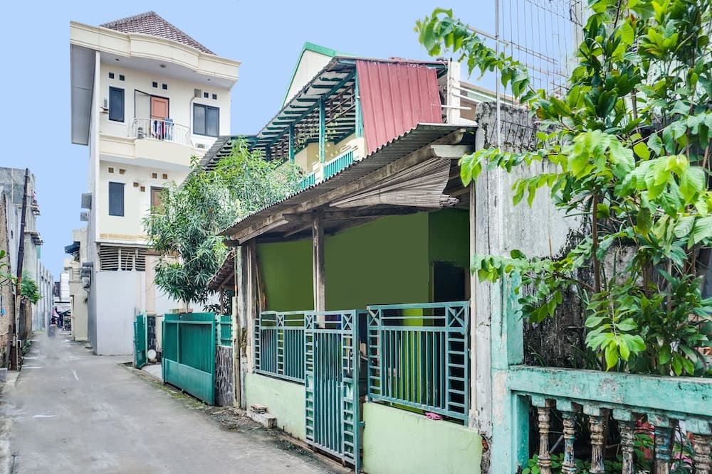 OYO 92110 Christine Home Stay Syariah