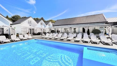 BALTIC FAMILY cottages Swimming pool Kids Club Bicycles