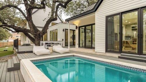 6bdr Luxe Pool Retreat City Views, Ping Pong, Foosball, Guest House Henley