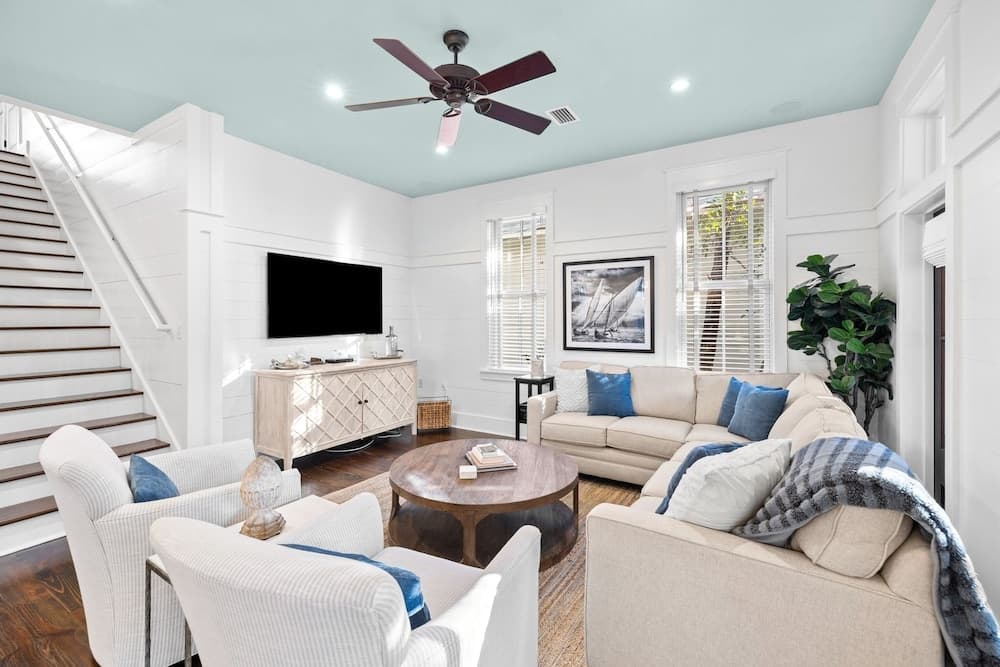 Golf Cart + Close To Camp Watercolor Lazy River! 4 Bedroom Home by RedAwning