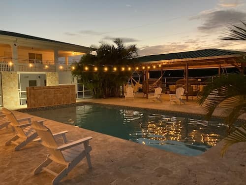 El Flamingo Beach Club