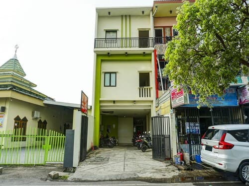 Hotel O Kos'ta Homestay Makassar