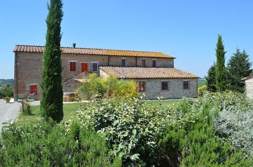 Apartment With Beautiful View in the Crete Senesi