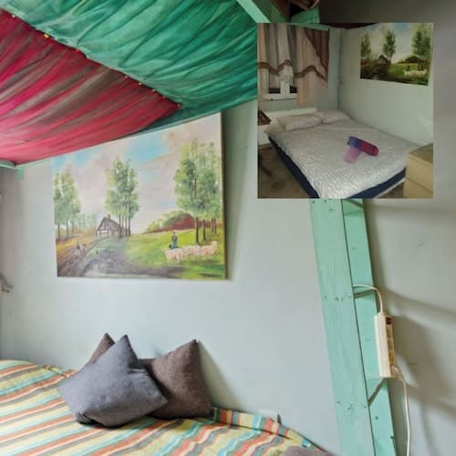 Room-lockable Room Center