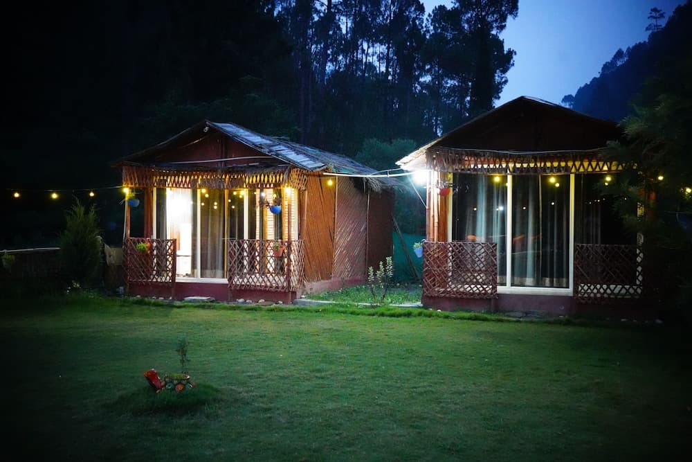 Kainaat A Riverside Homestay