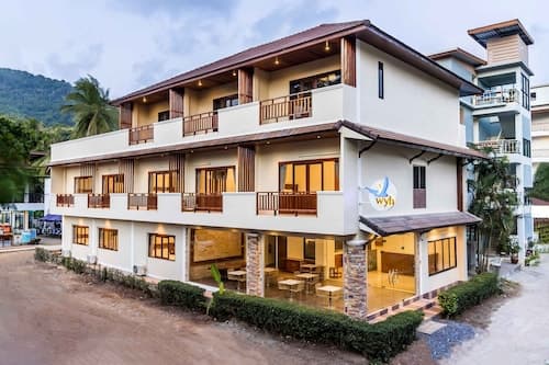 Wyh Hotel