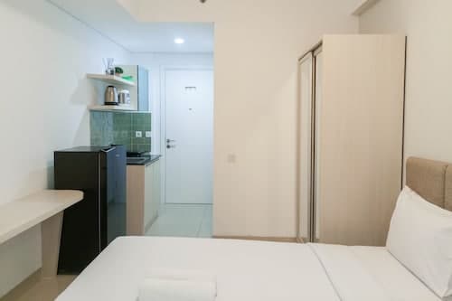 Cozy Studio At Barsa City Apartment