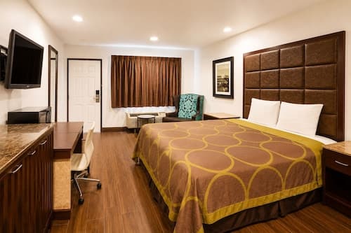 Century Motel Buena Park Disneyland