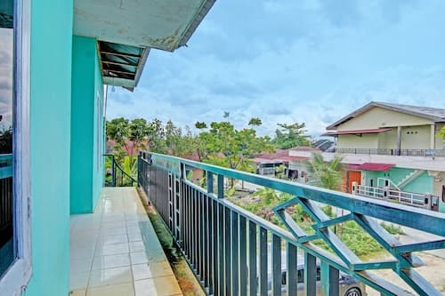 SPOT ON 91918 Najla Guest House Syariah